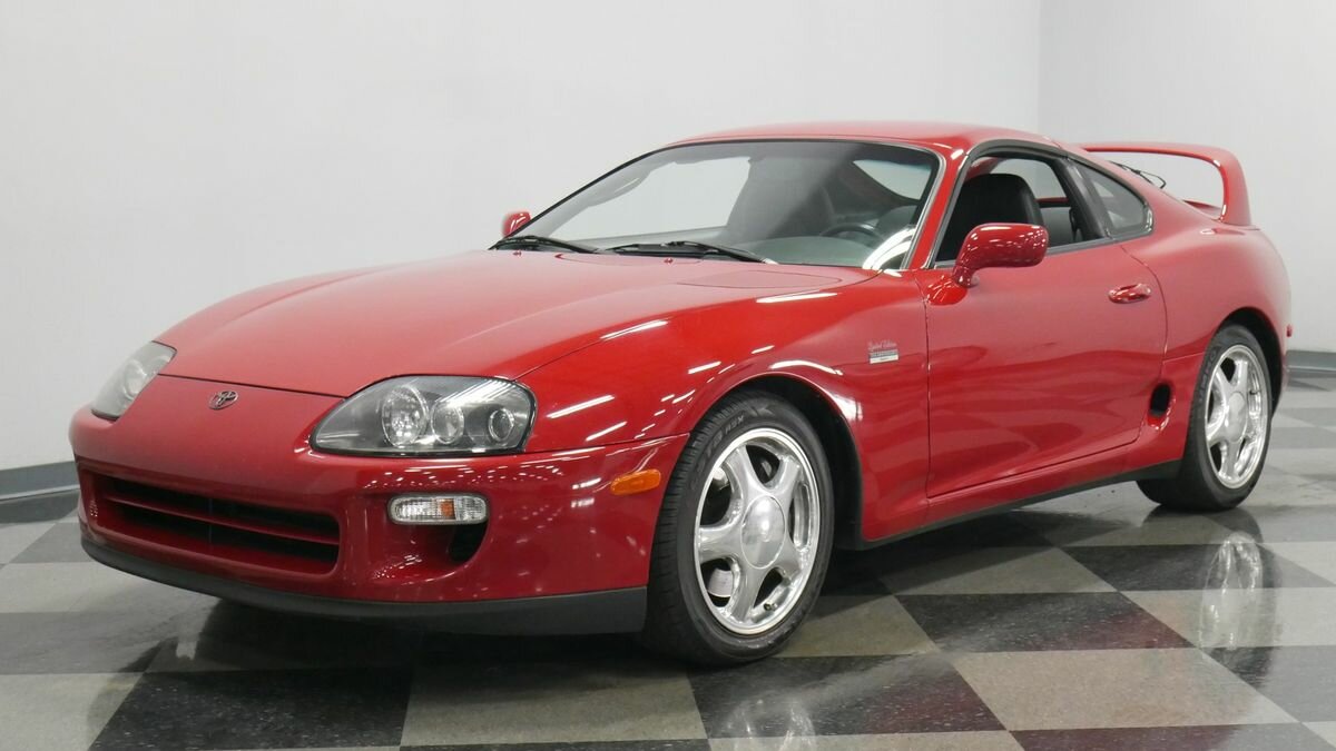 Вдвое дороже новой: на продажу выставлена юбилейная Toyota Supra 1997 года 