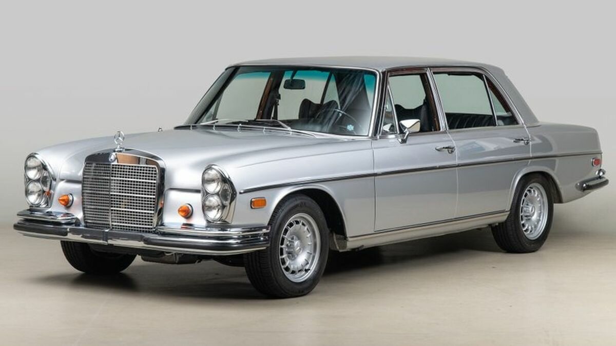 На продажу выставили суперседан Mercedes-Benz из 1960-х