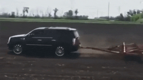 Не показывайте это видео создателям Cadillac Escalade. На нём пашут поле