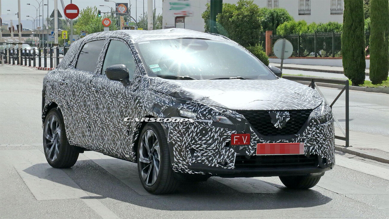 Фотошпионы впервые сфотографировали новый Nissan Qashqai на дороге