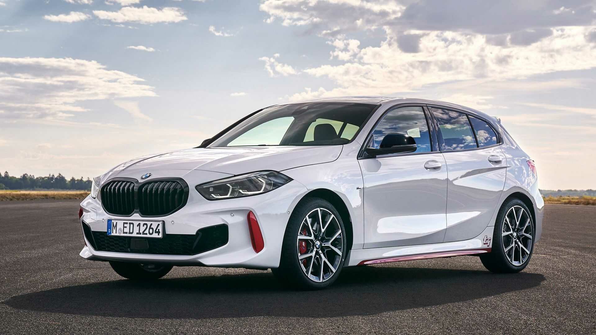 BMW представила «убийцу» хот-хэтча Golf GTI