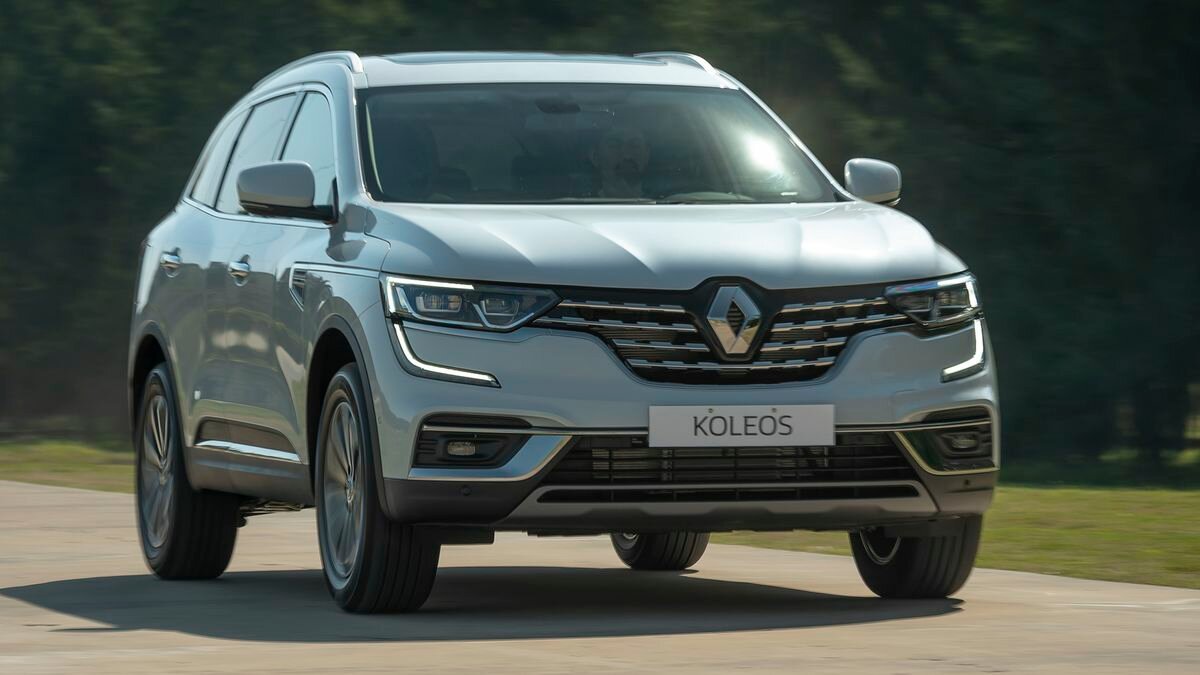 В России прекращены продажи флагманского кроссовера Renault