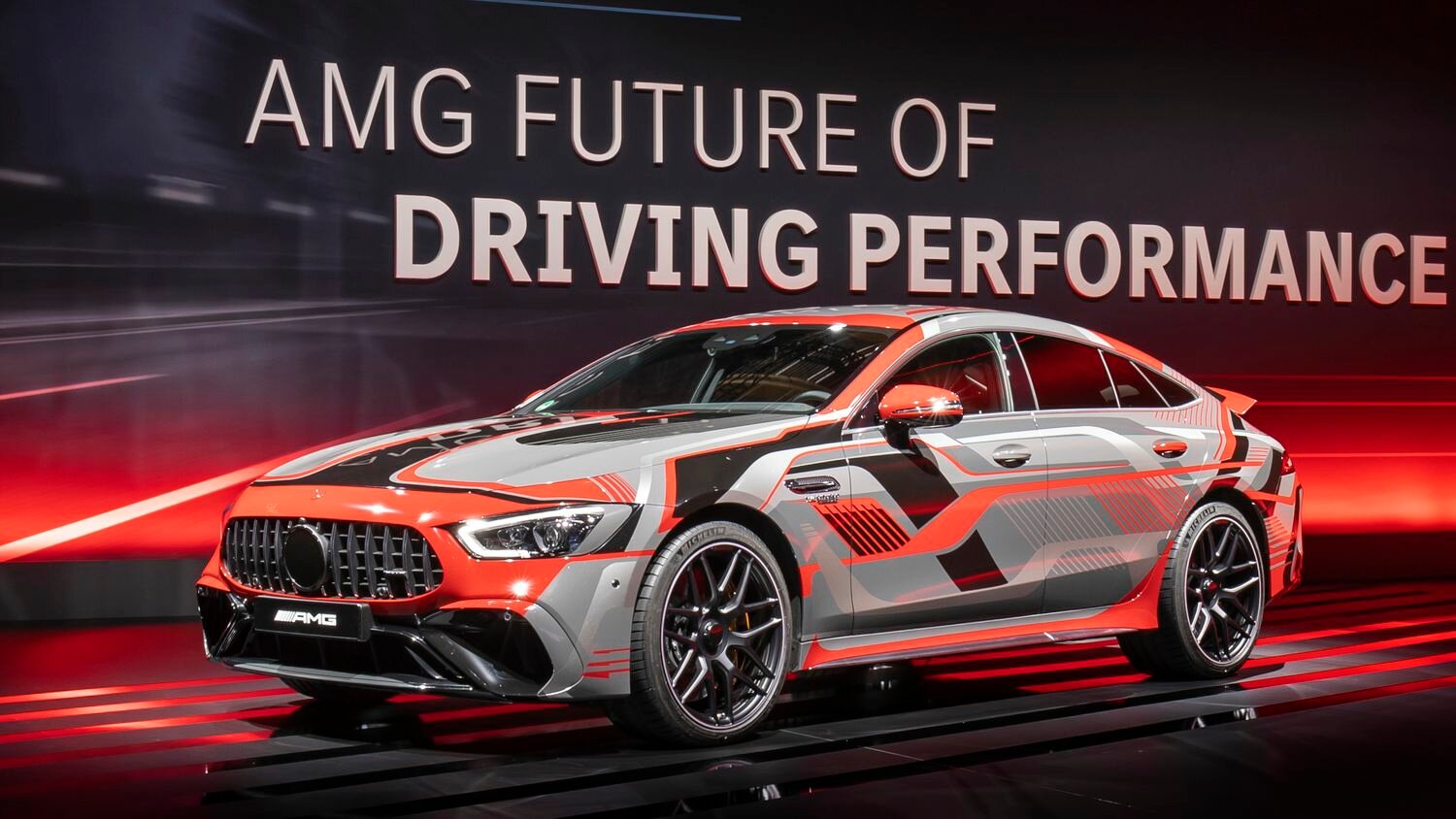 Более 800 л.с.: стали известны характеристики гибридных Mercedes-AMG