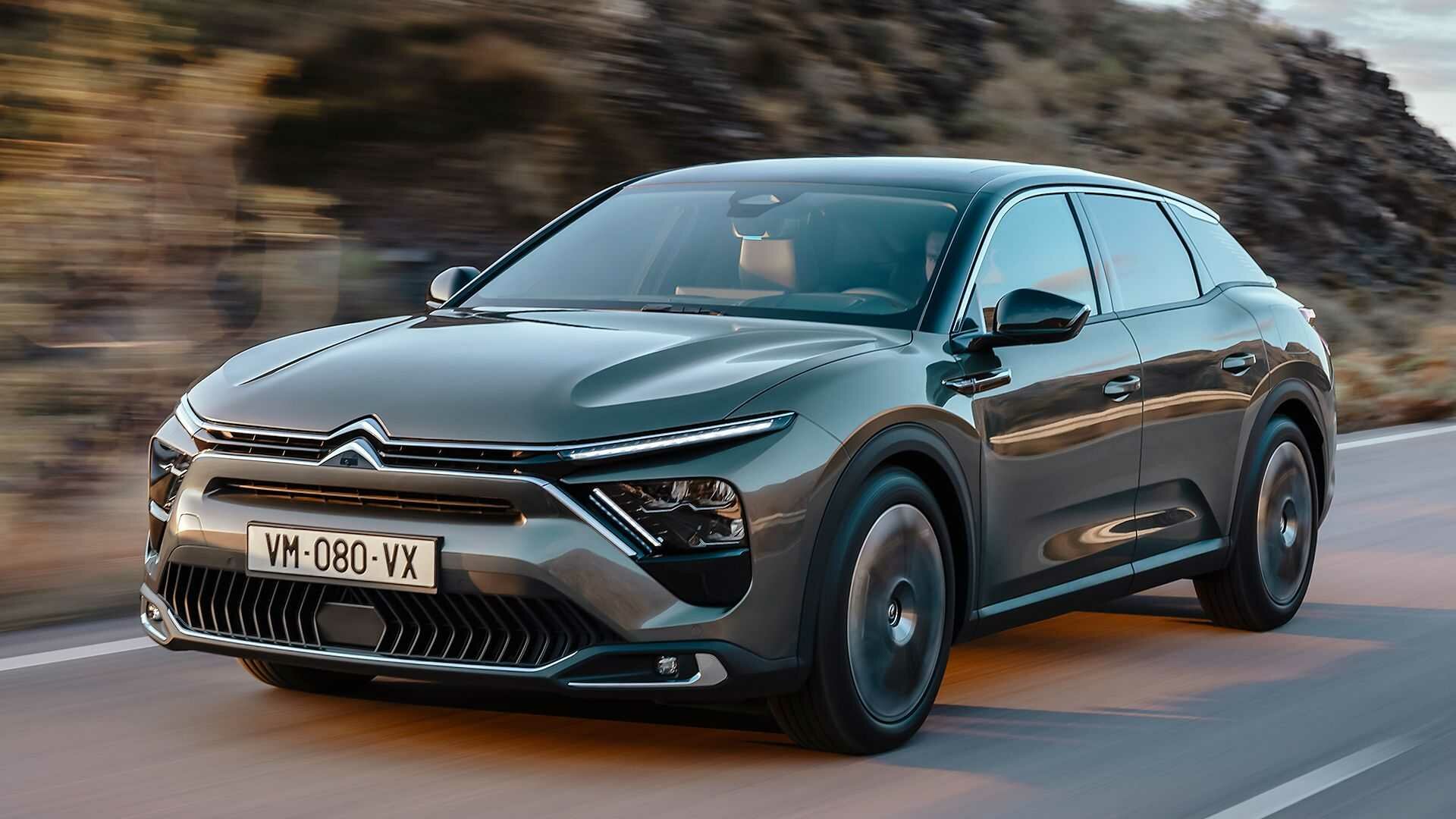 Представлен новый Citroen C5: теперь это седан-кроссовер с автопилотом и продвинутой подвеской