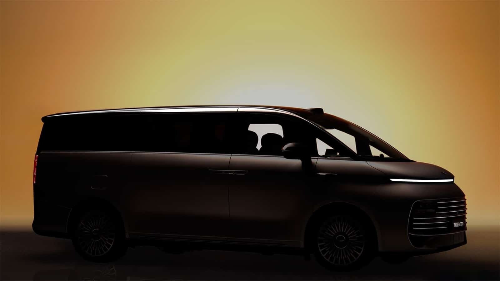 Линейка Geely Galaxy пополнится минивэном серии V: первые официальные фото