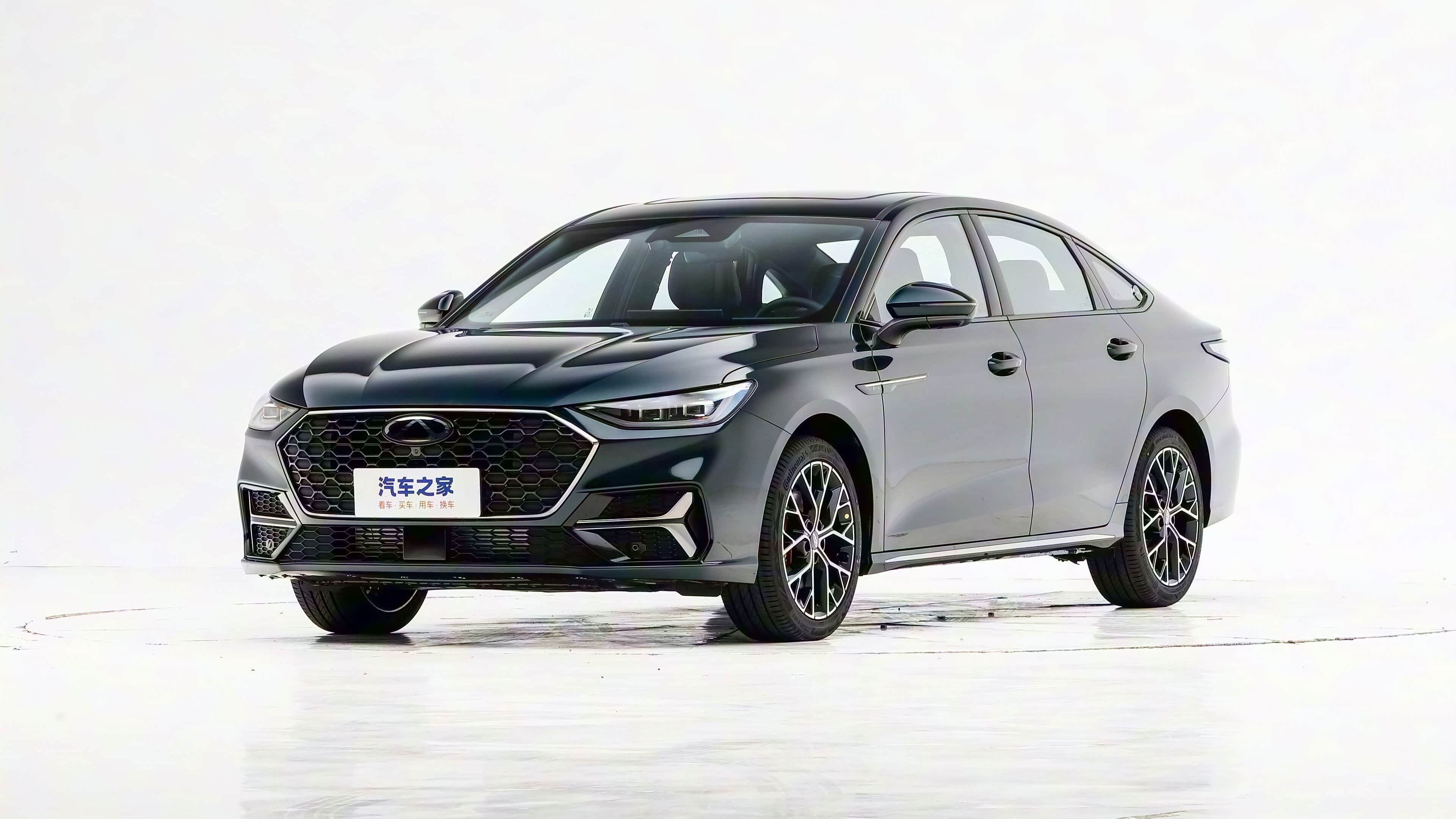 Седан Chery Arrizo 8 Pro стал мощнее