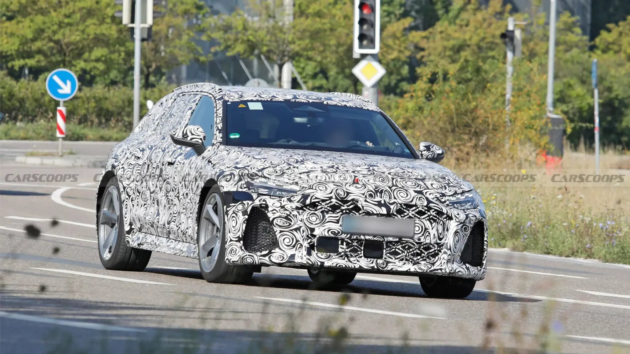 Самый мощный универсал Audi A6 вышел на испытания