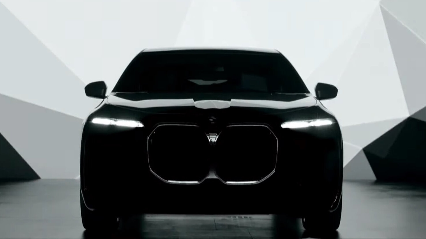 Электроседан BMW i7 xDrive60 сможет проезжать 480 километров на одной зарядке