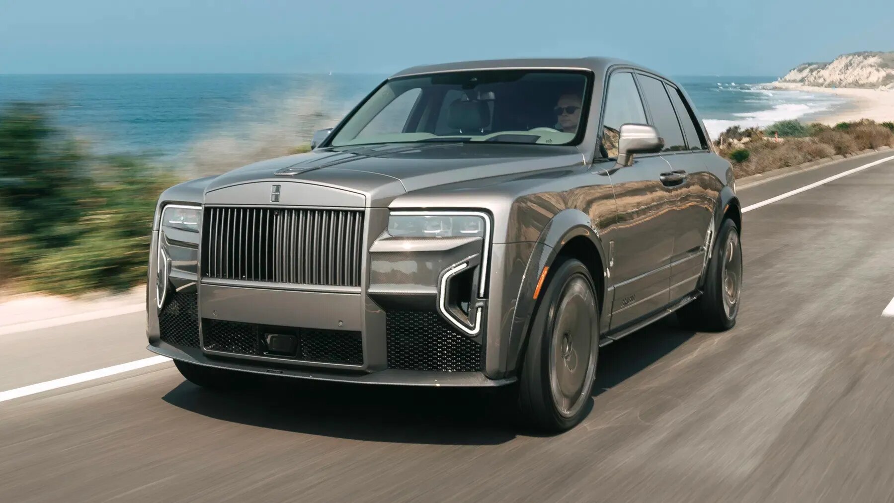 Представлен Brabus 700 — эпатажный Rolls-Royce Cullinan «на стероидах»