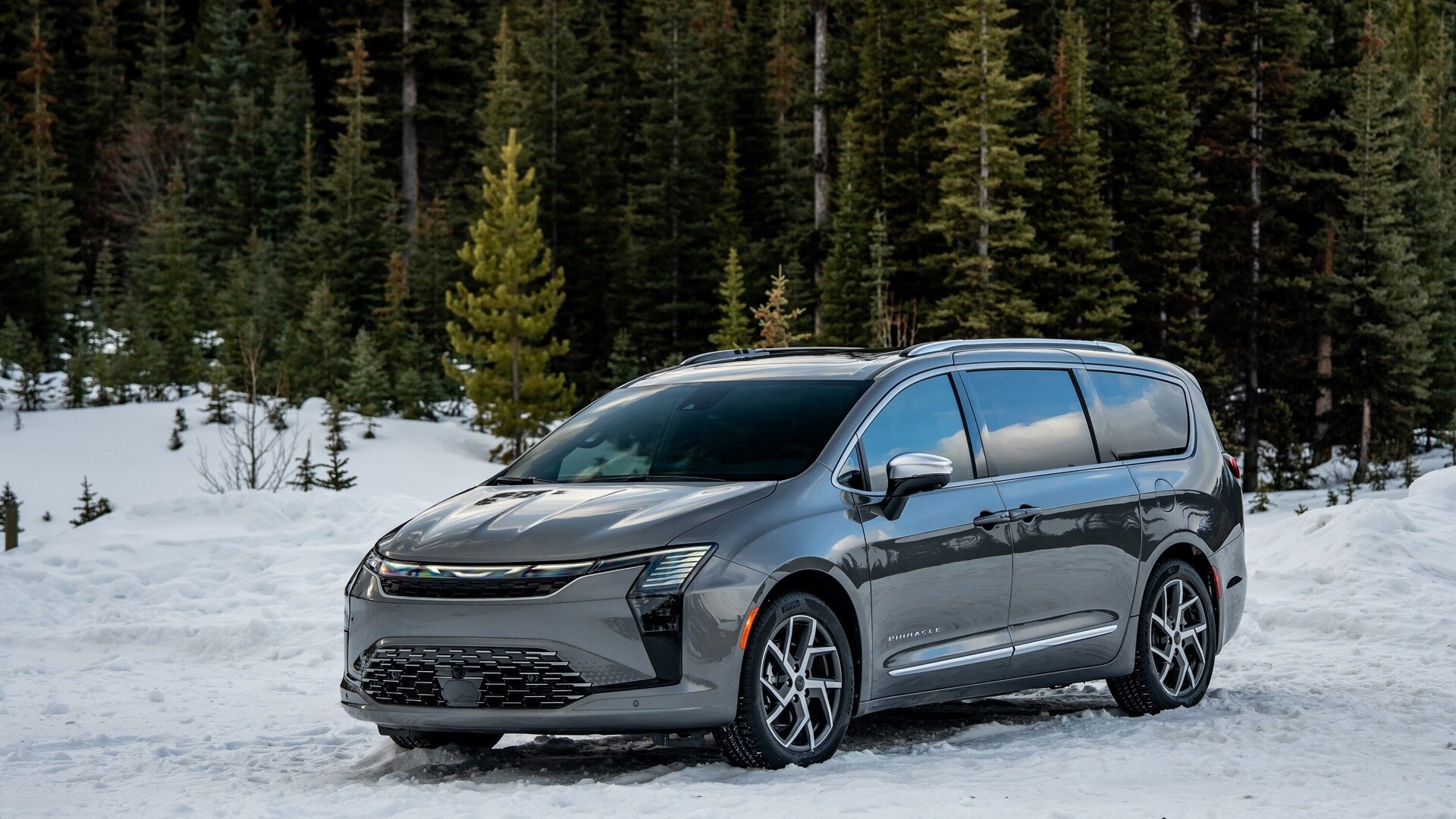 Chrysler сократил модельный ряд вдвое, отказавшись лишь от одного вэна