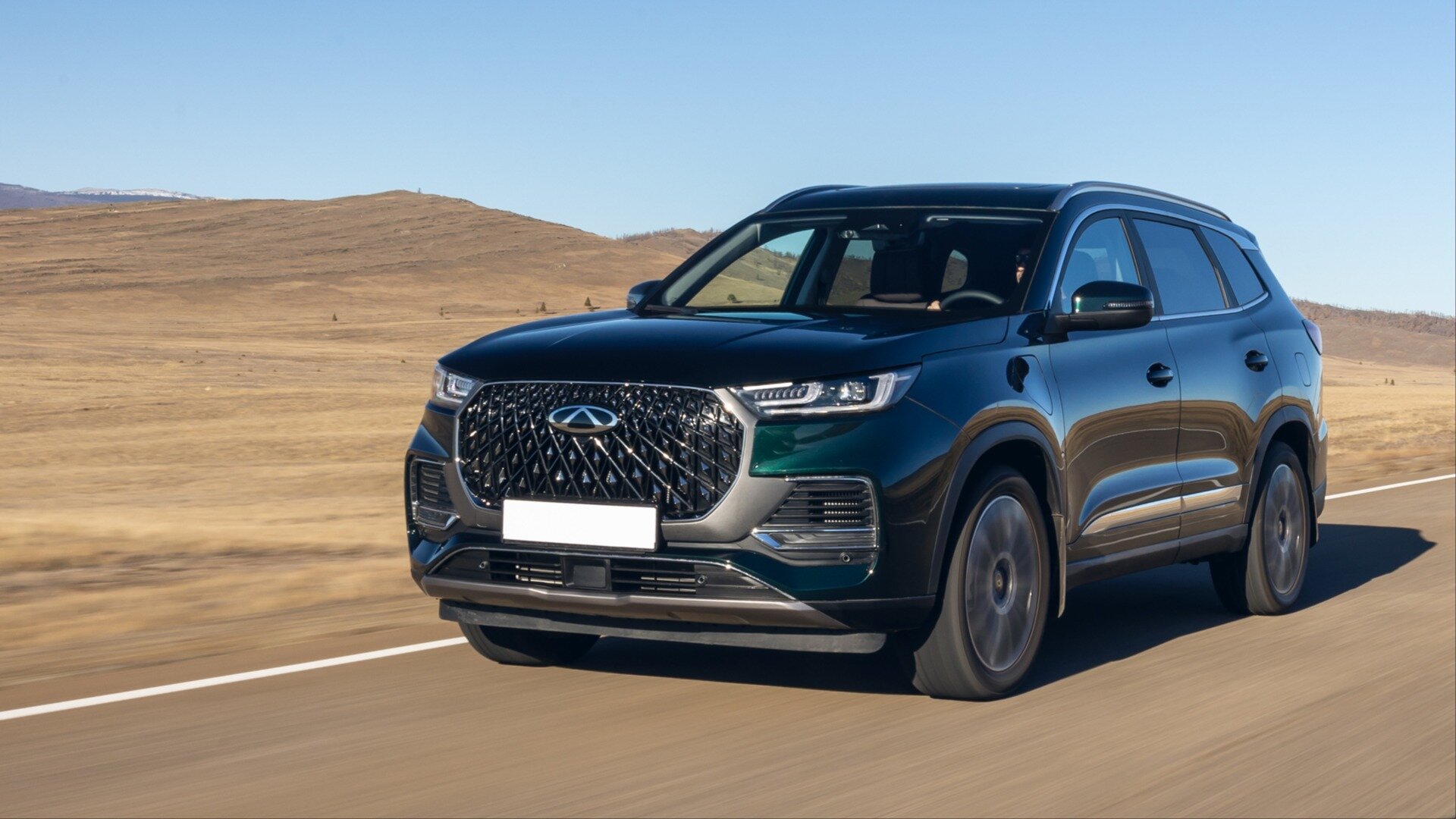 В России на 350 тысяч рублей подешевели кроссоверы Chery Tiggo 8 Pro Max