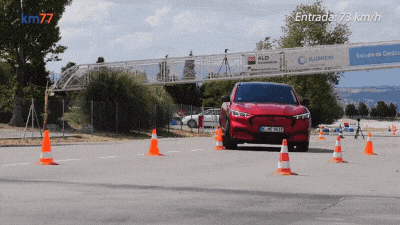 Ford Mustang Mach-E прошёл «лосиный тест» на уровне Tesla Model X, и это плохо