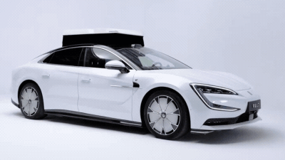 BYD показал возможности подвески седана Yangwang U7 с помощью лабиринта