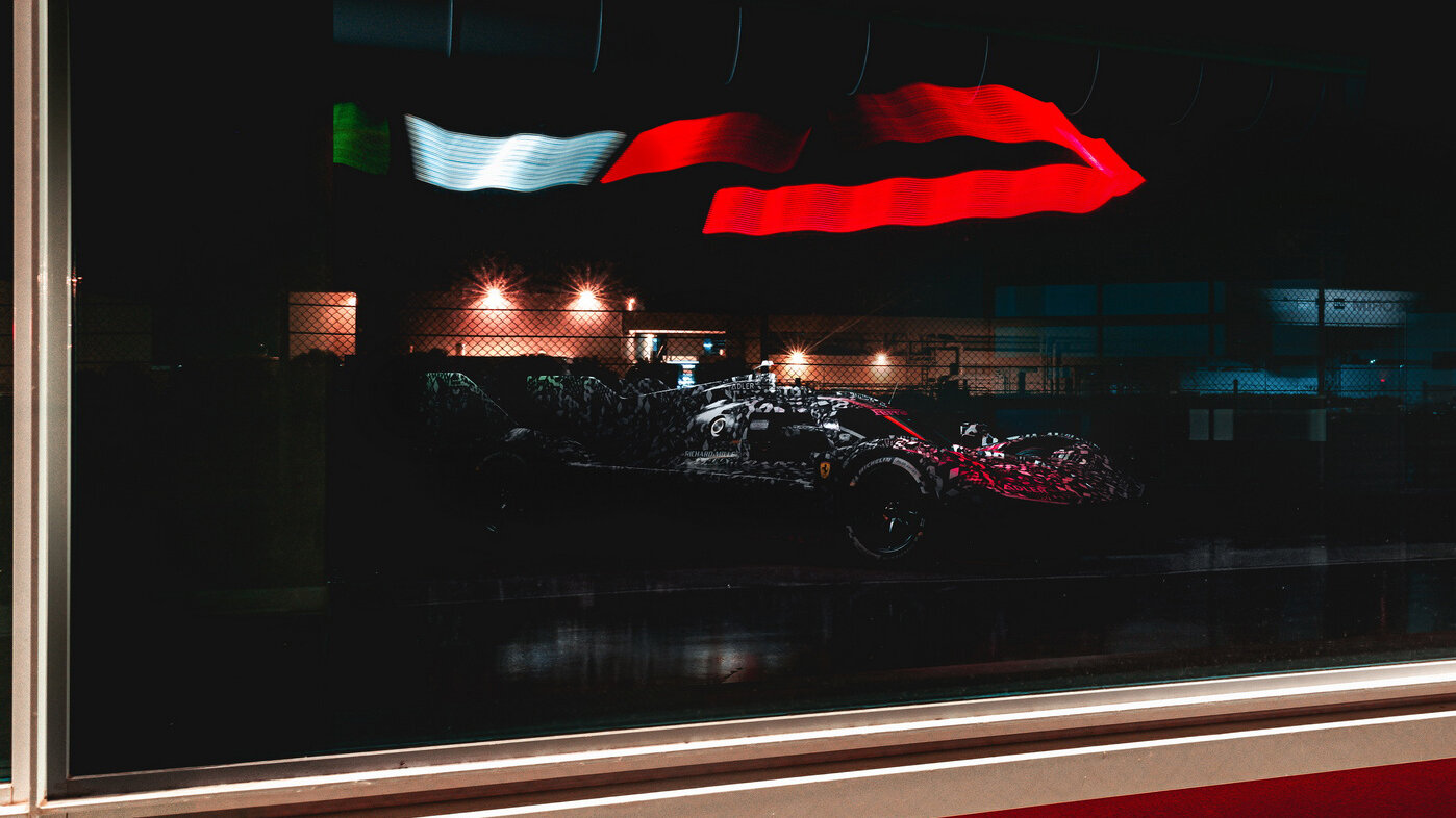 Ferrari вывела прототип для Ле-Мана на тесты и показала фото