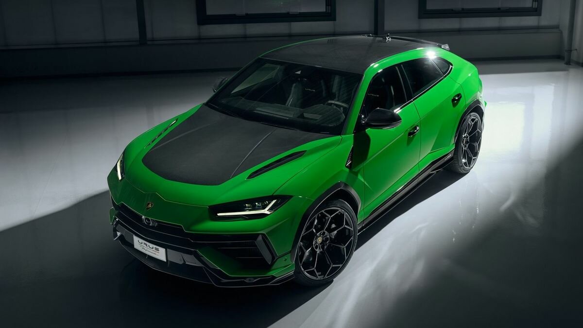 Lamborghini Urus стал легче и быстрее в версии Performante