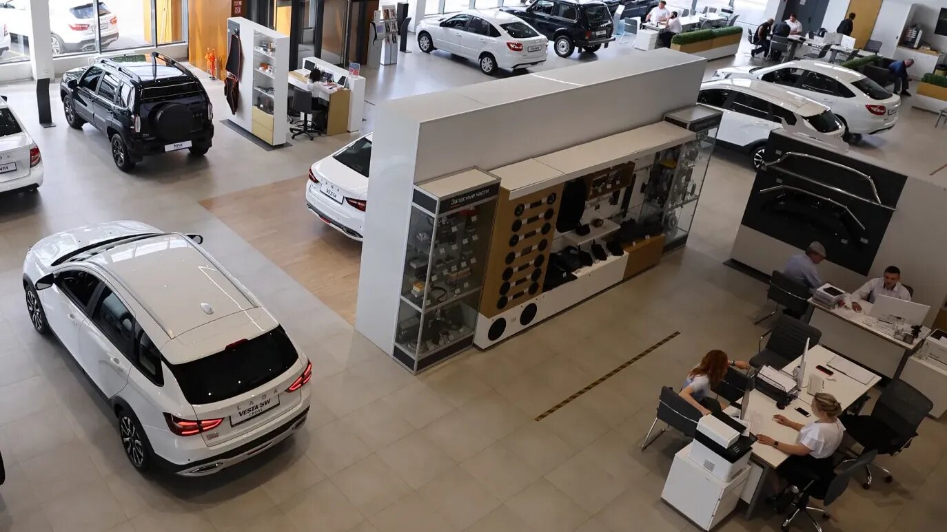 Объём выданных в РФ автокредитов вырос почти на четверть