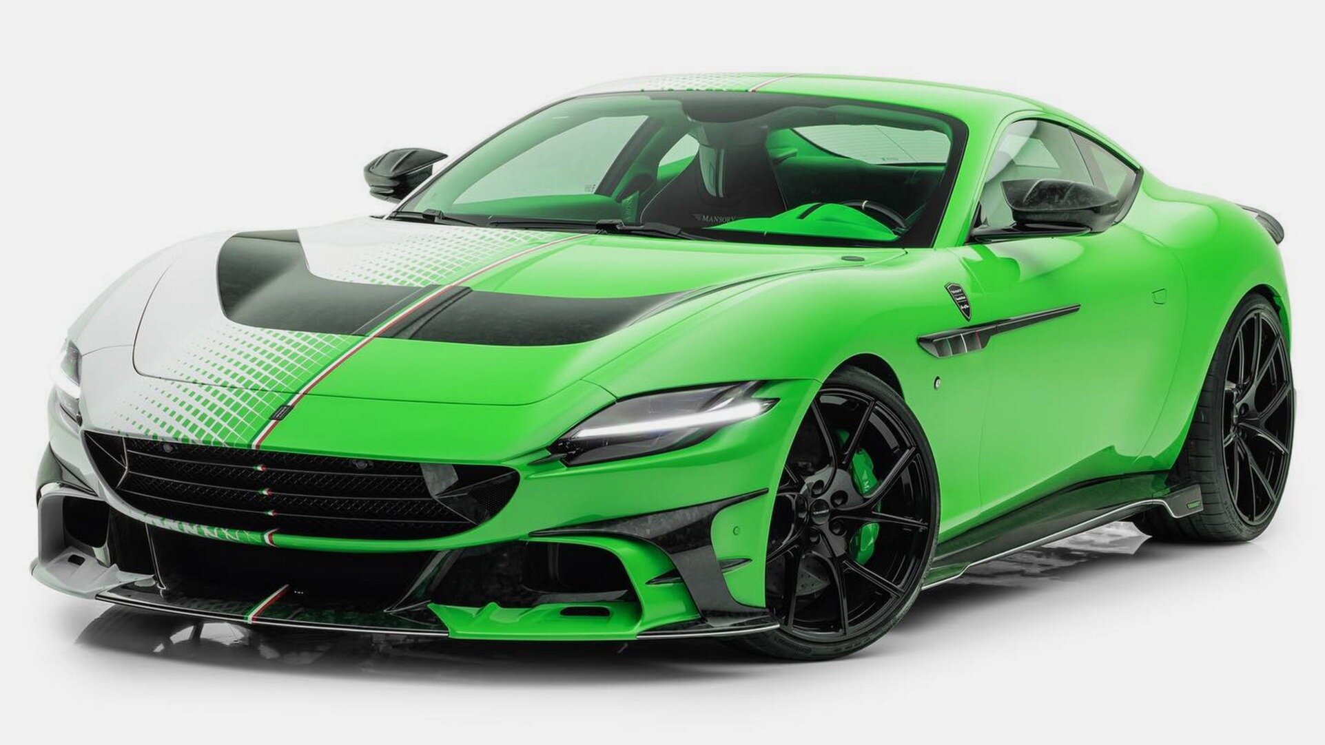 Ателье Mansory представило уникальный Ferrari Roma с 700-сильным мотором