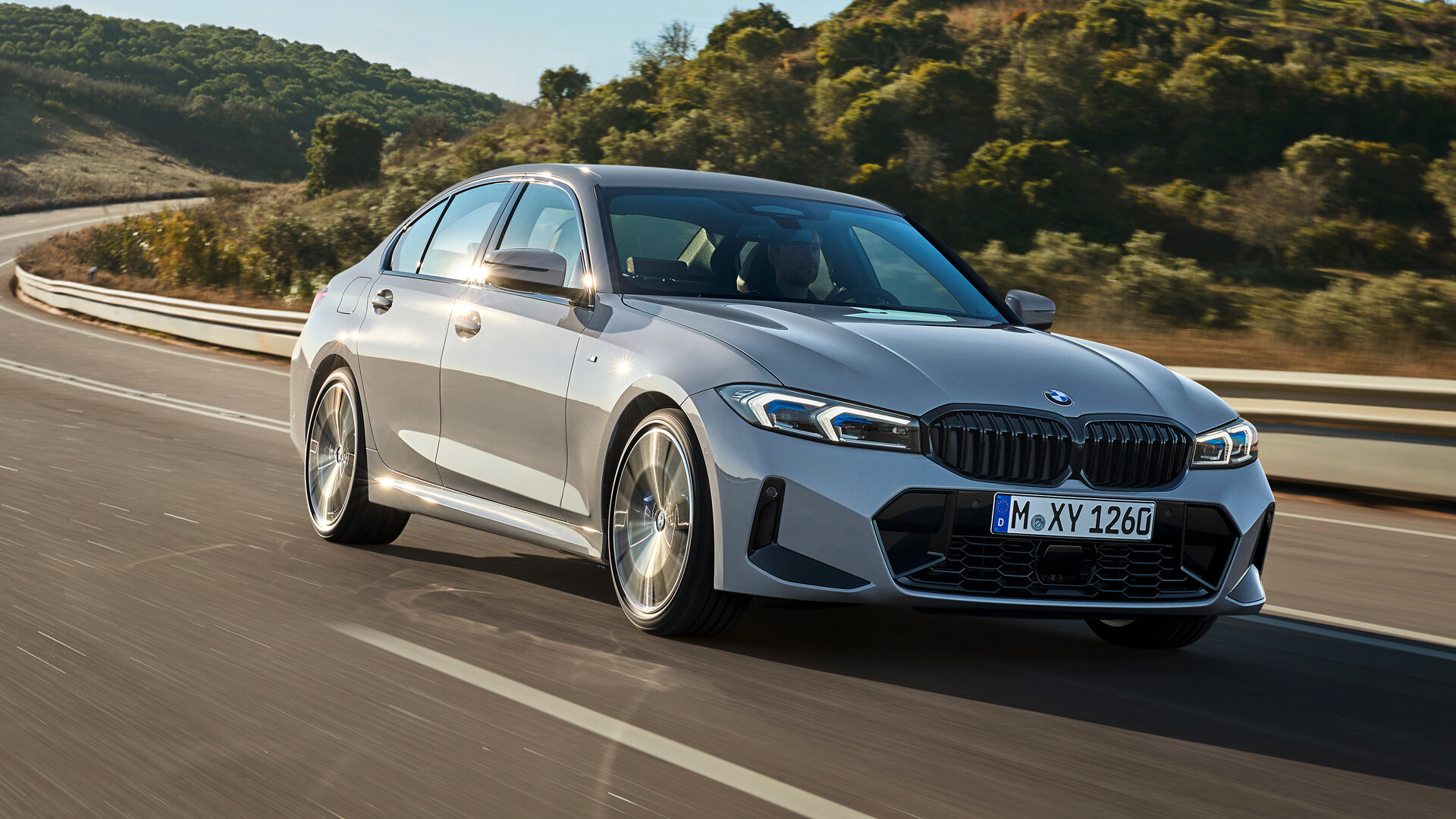 Представлены обновлённые седан и универсал BMW 3 серии: большие экраны и «автомат» в базе
