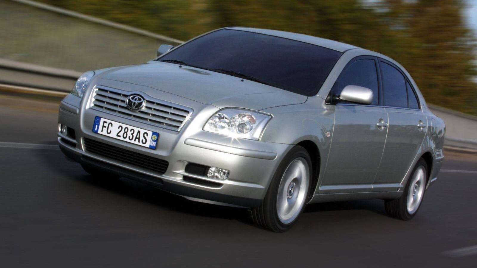 В России отозвали почти 23 тысячи Toyota Avensis