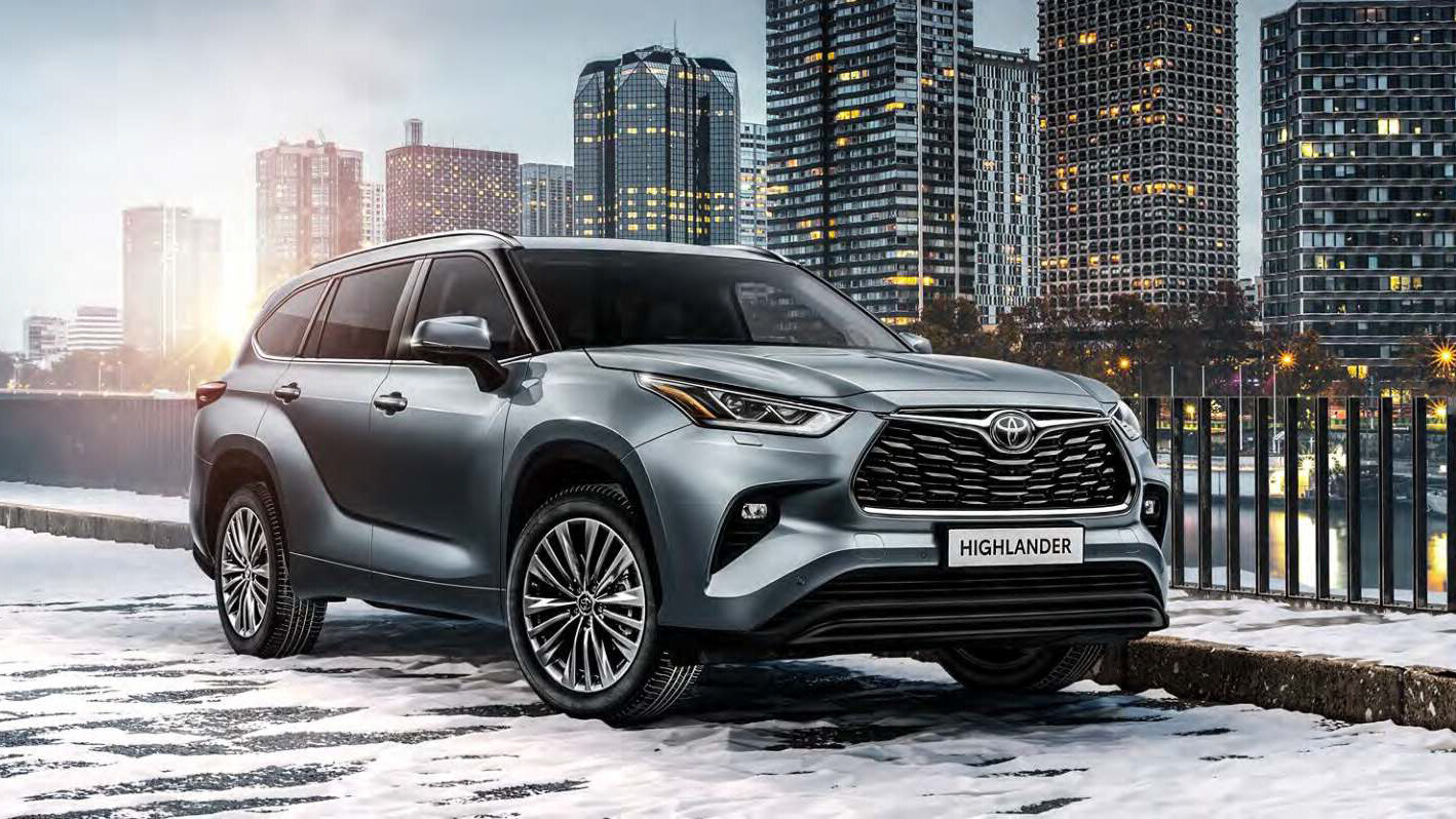 В России отзовут кроссоверы Toyota Highlander из-за опасных задних сидений