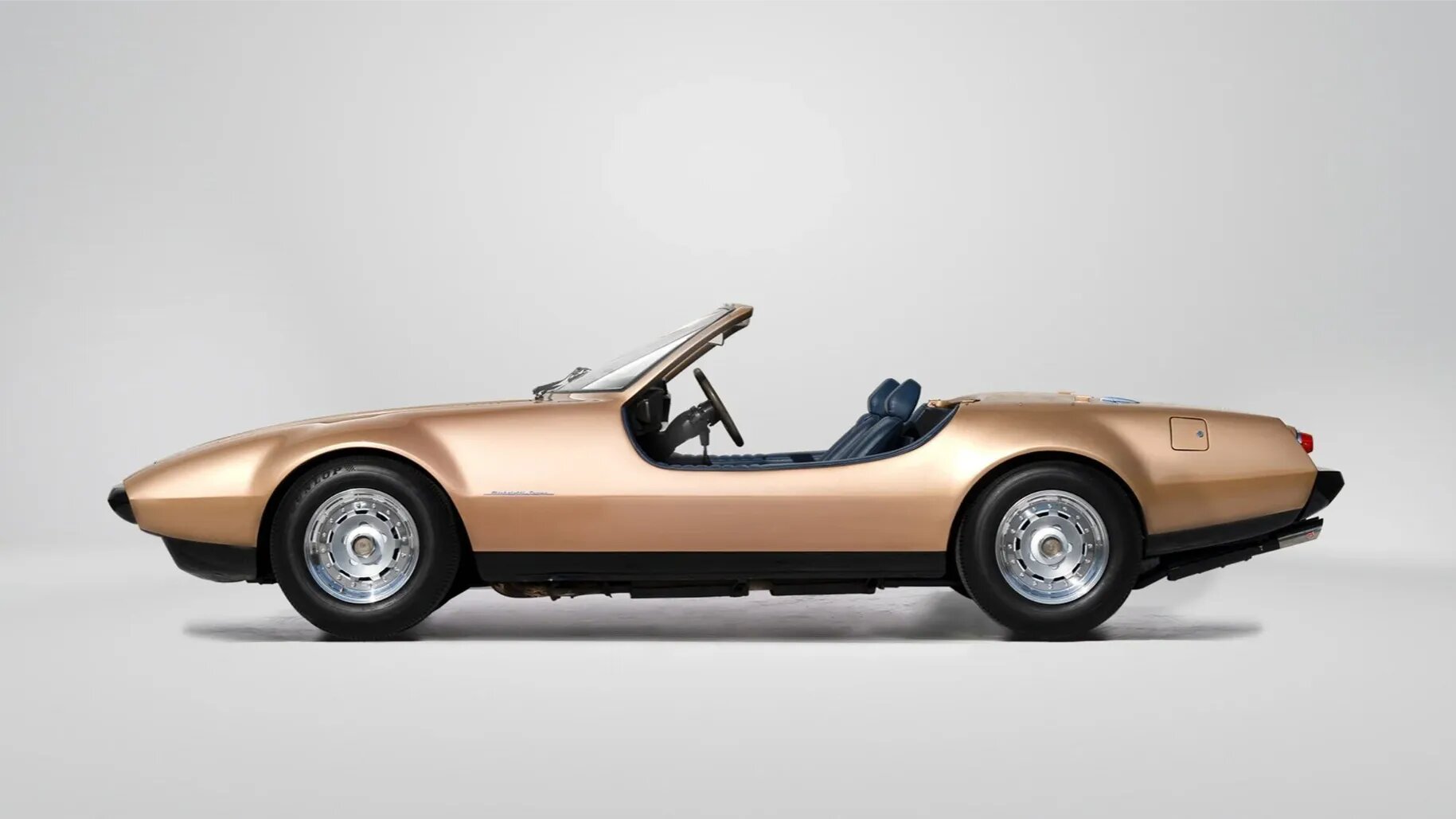 С молотка уйдёт уникальный Ferrari из 1970-х — это «пляжный багги» шейха Катара