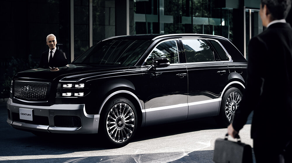 Представлен роскошный кроссовер Toyota Century: четыре места и сдвижные двери