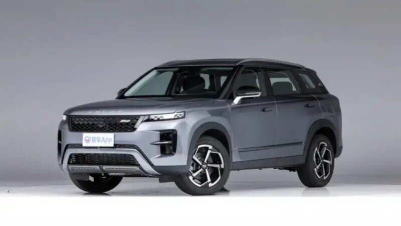 Похожий на Range Rover кроссовер Chery Tiggo 7 Sport стал дешевле с новым мотором