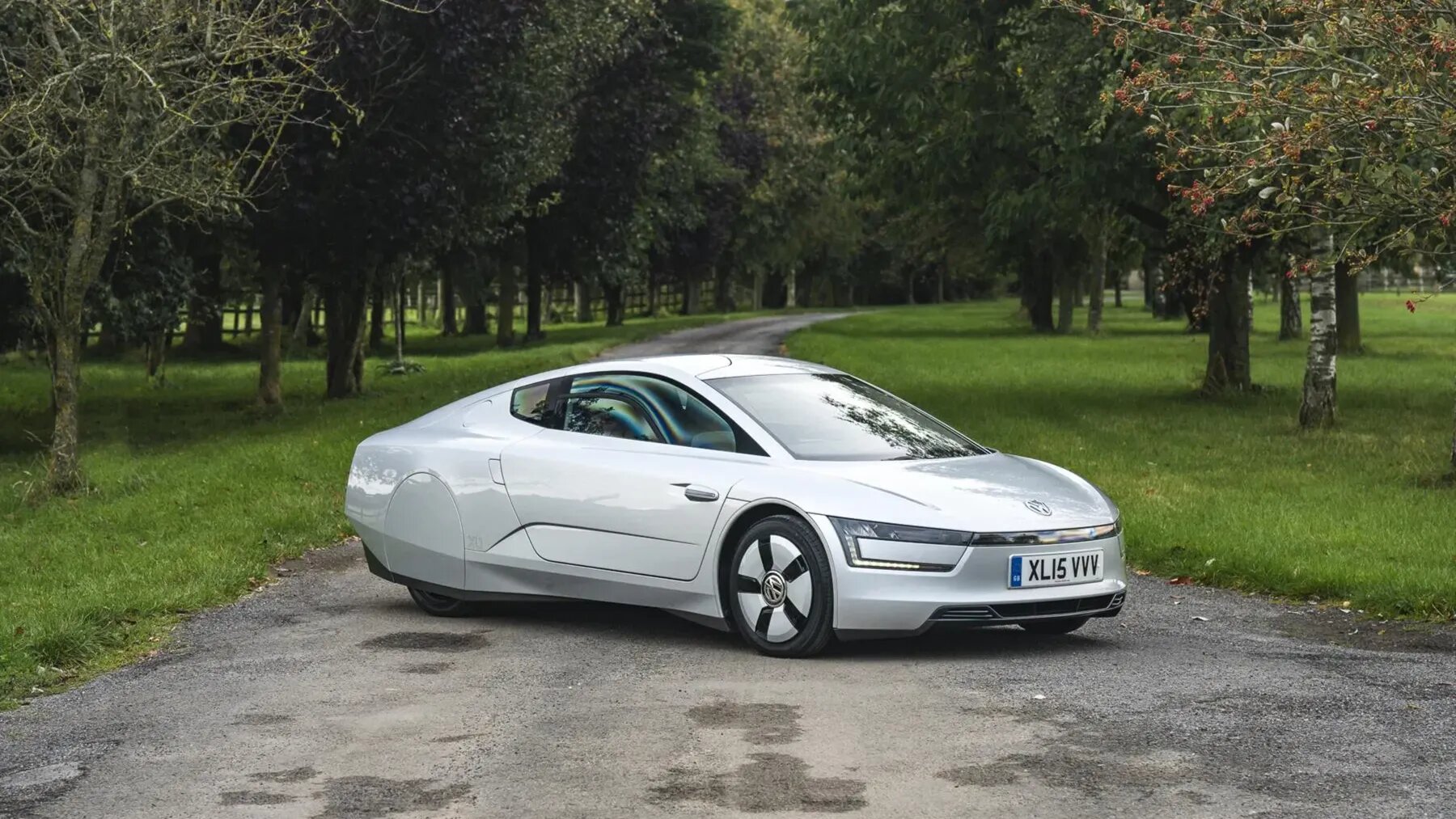 Редчайший дизельный плагин-гибрид VW XL1 в идеальном состоянии выставили на продажу за 90 тысяч долларов