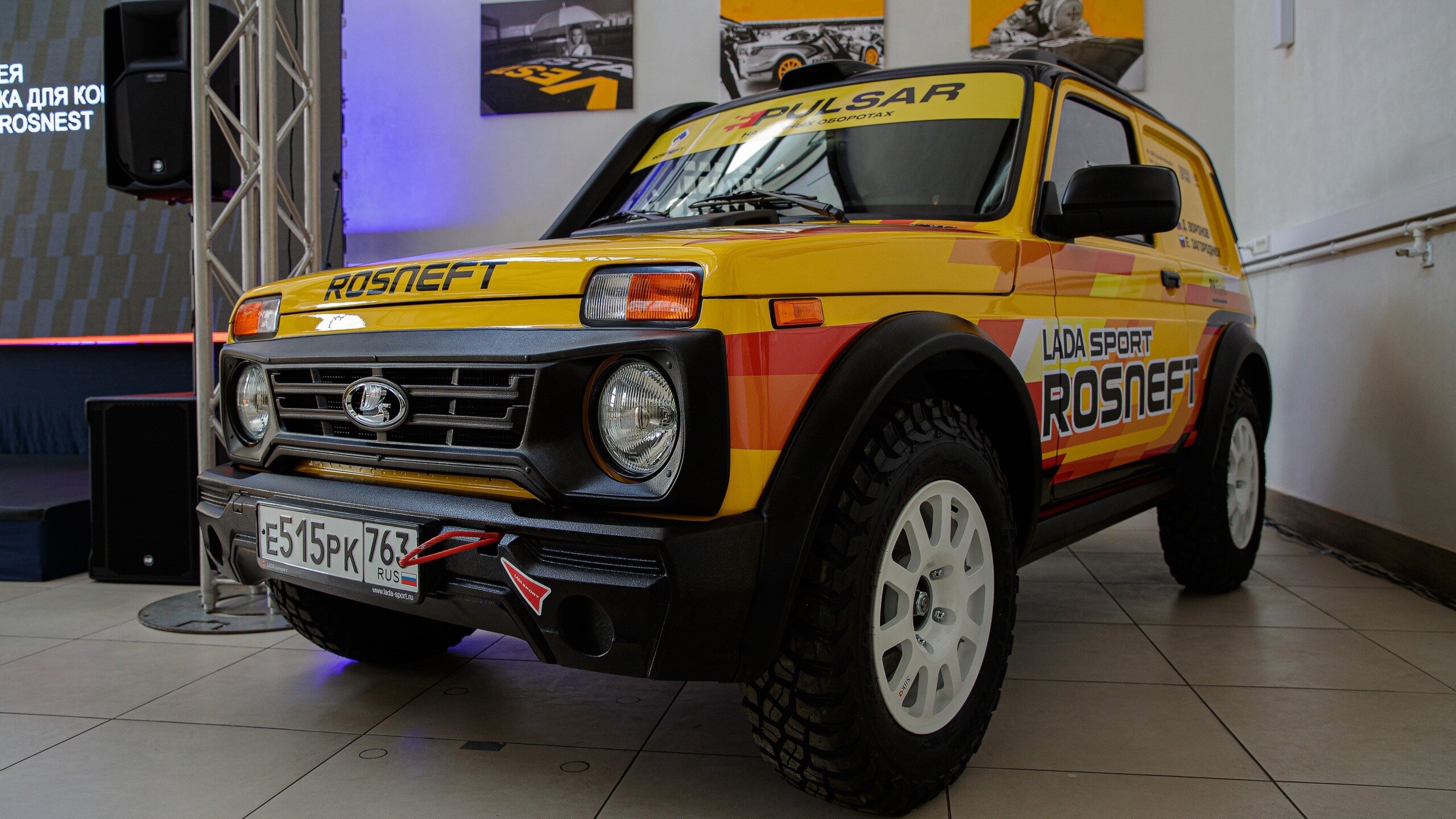 У Lada появились обновлённые гоночные «Нива» и Vesta