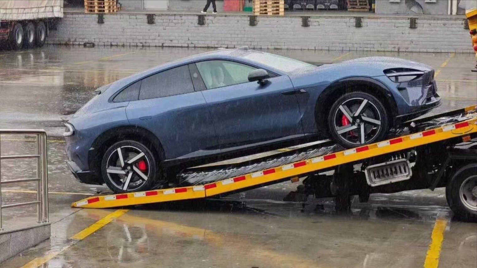 Китай поставлял в Россию и другие страны новые автомобили под видом подержанных с 2019 года