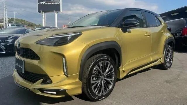 Новый кроссовер Toyota Yaris Cross в обвесе от Modellista стал доступен на Авто.ру