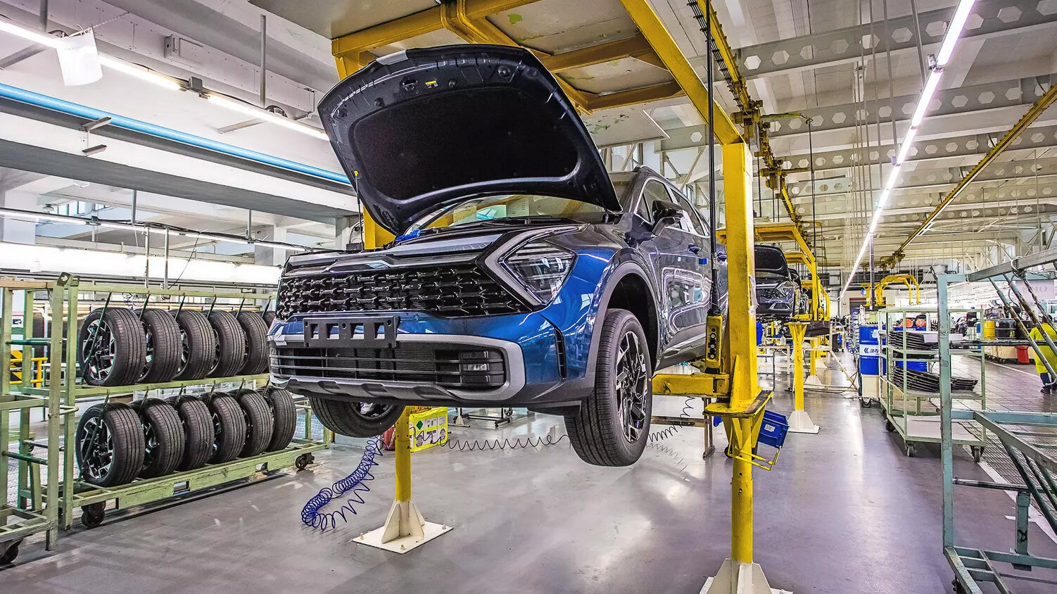 Рассказываем, что будут выпускать на российских автозаводах иностранных брендов