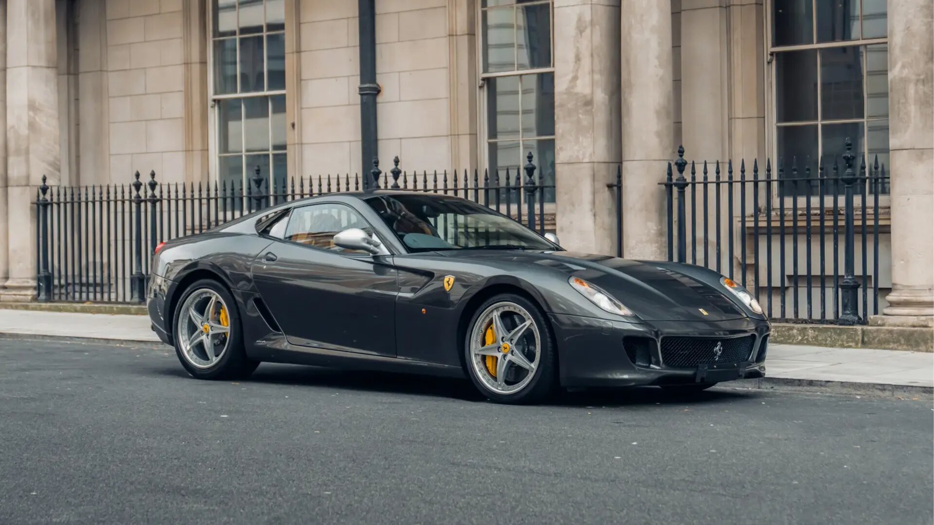 Последняя Ferrari с механической коробкой уйдёт с молотка