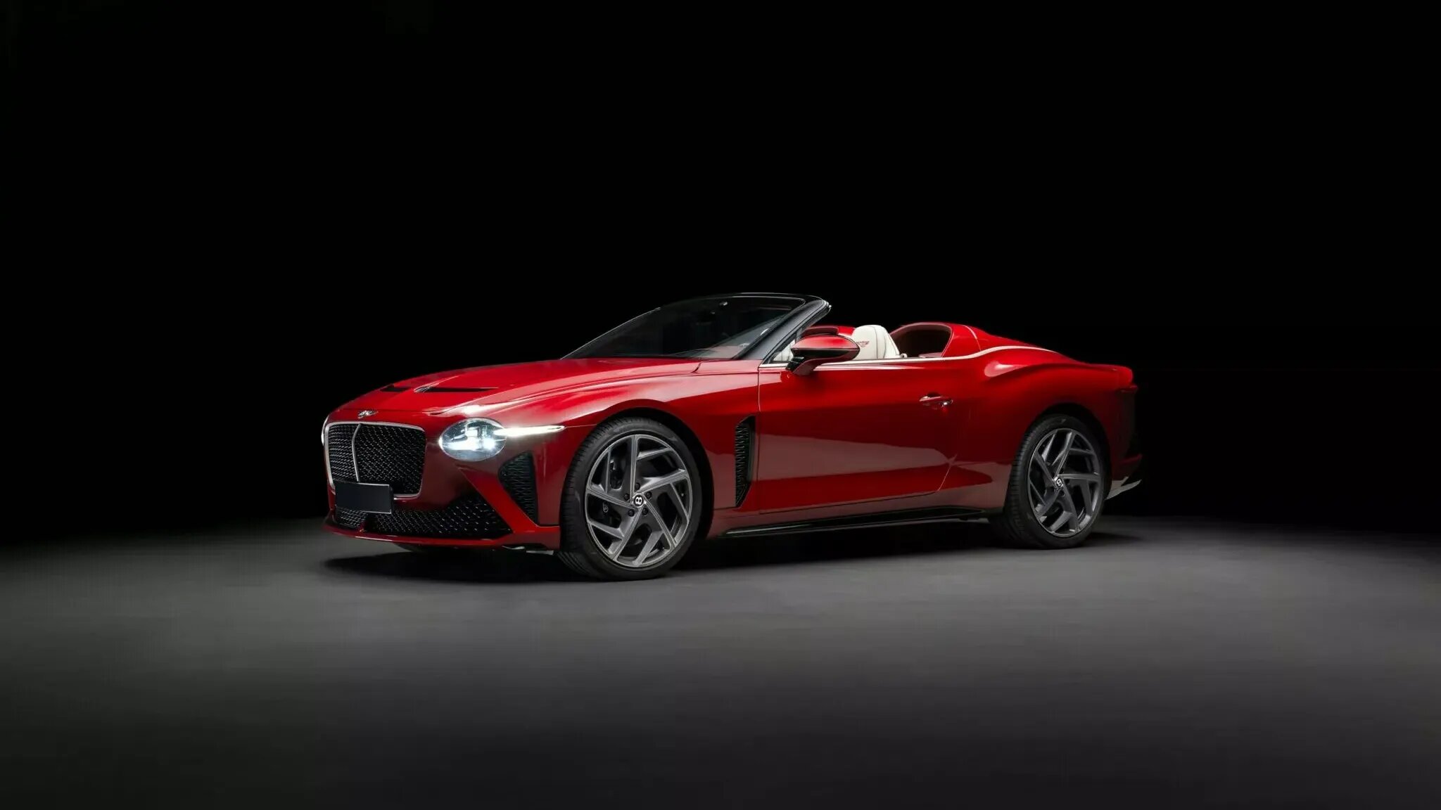 Очень редкий Bentley подешевел более чем вдвое с 2021 года