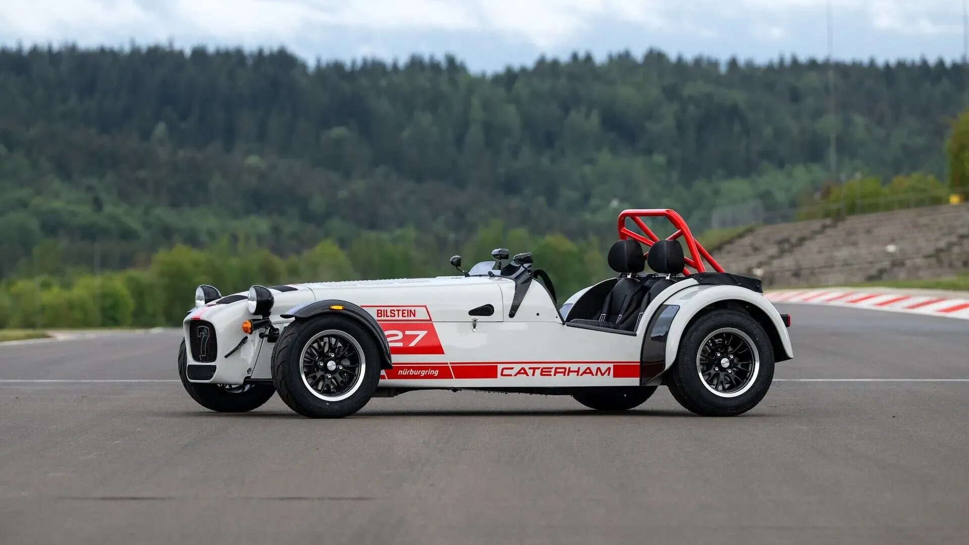 Очень редкий Caterham Seven посвятили Нюрбургрингу