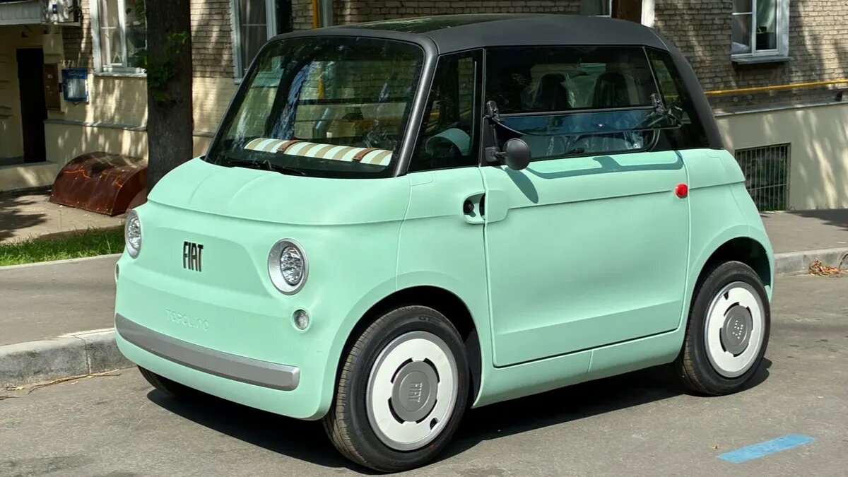 В Москве продают 8-сильный микрокар Fiat Topolino по цене Haval Jolion в богатой комплектации