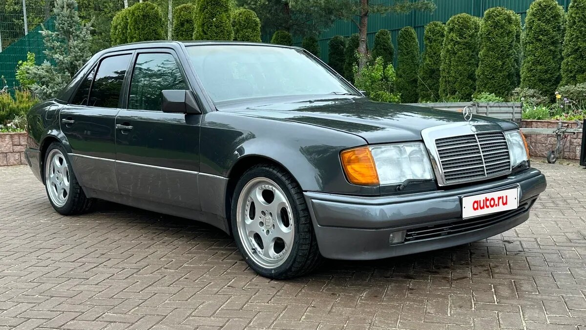 Редкий Mercedes-Benz W124 от Brabus выставили на Авто.ру