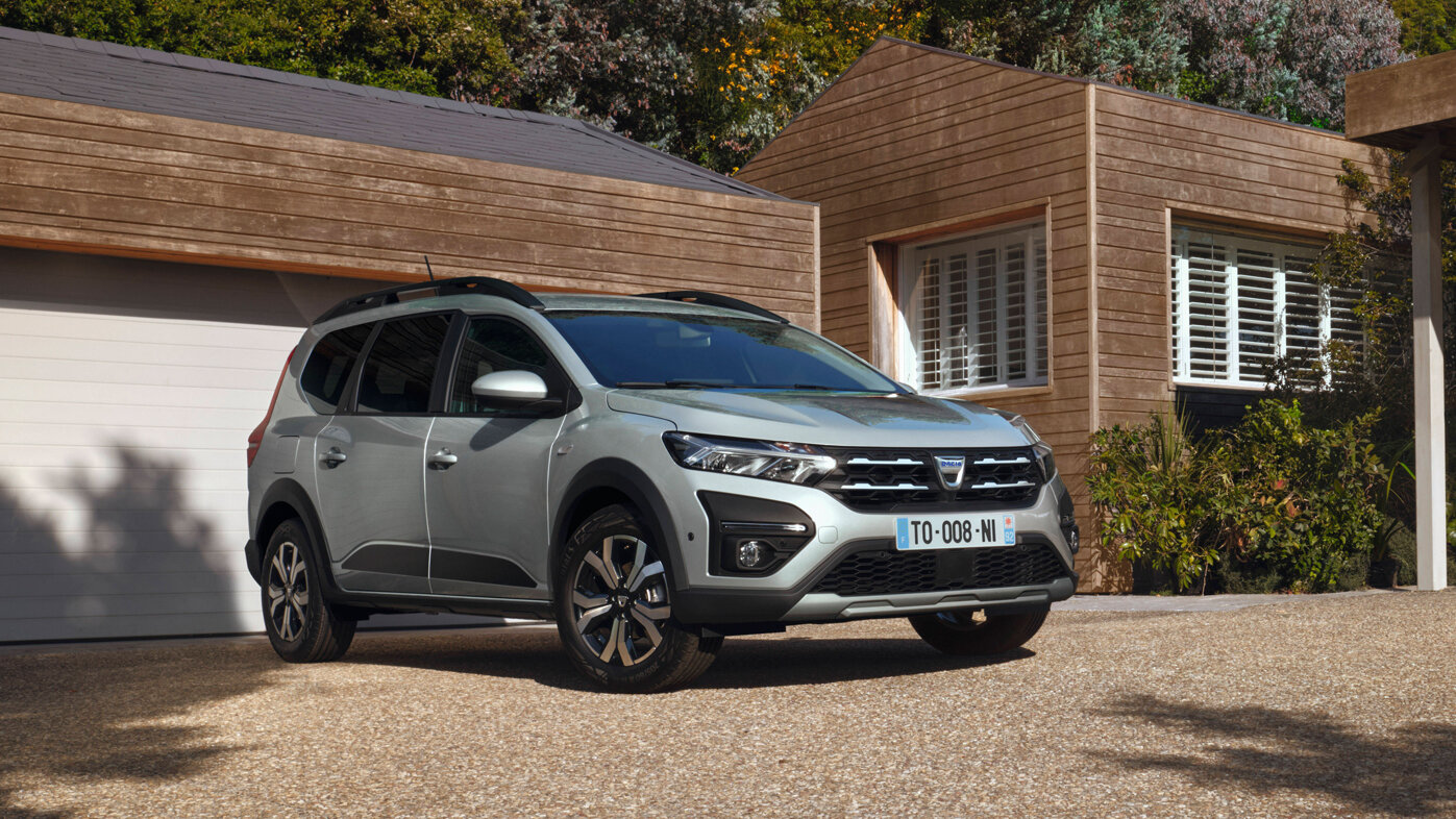 Компактвэн Dacia Jogger станет мощным гибридом