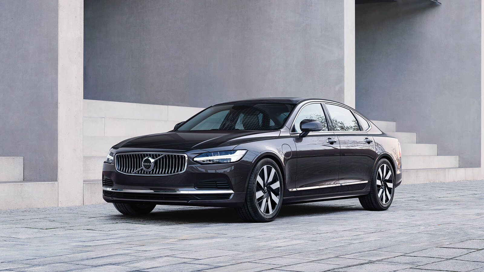 Volvo выпустит большой электроседан: уже собран первый прототип