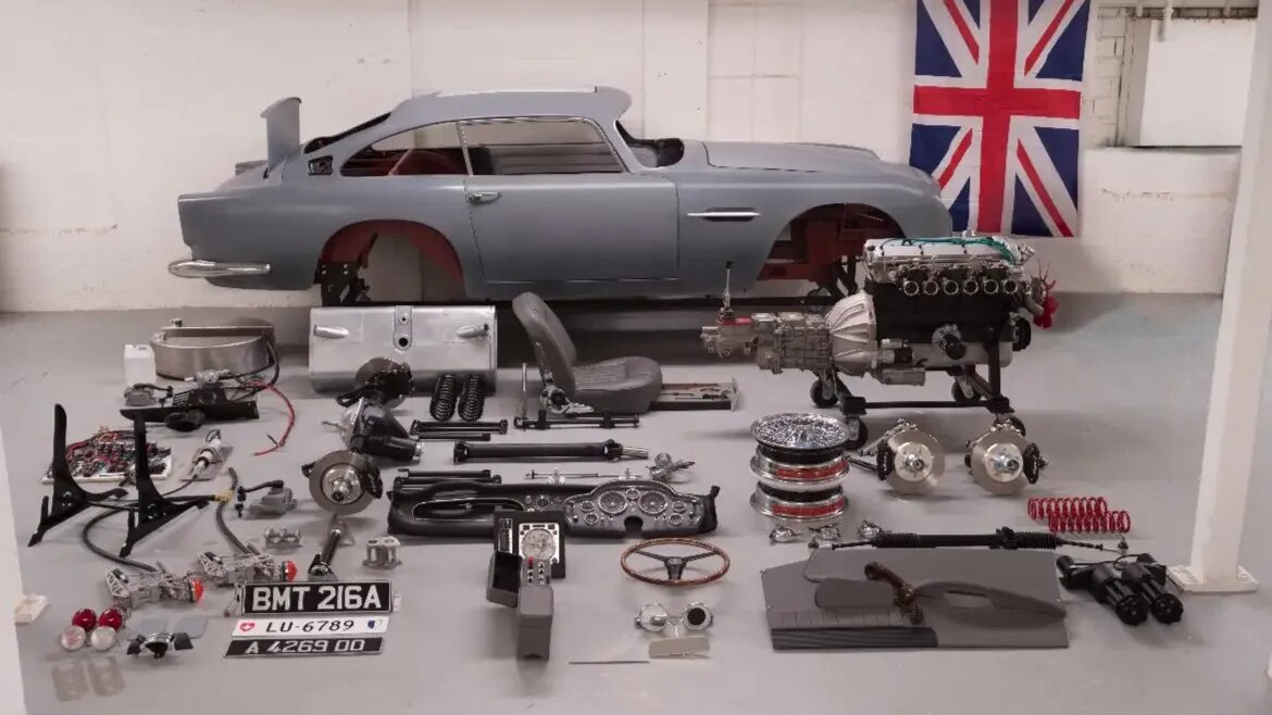 Aston Martin DB5 Джеймса Бонда для самостоятельной сборки выставили на продажу 