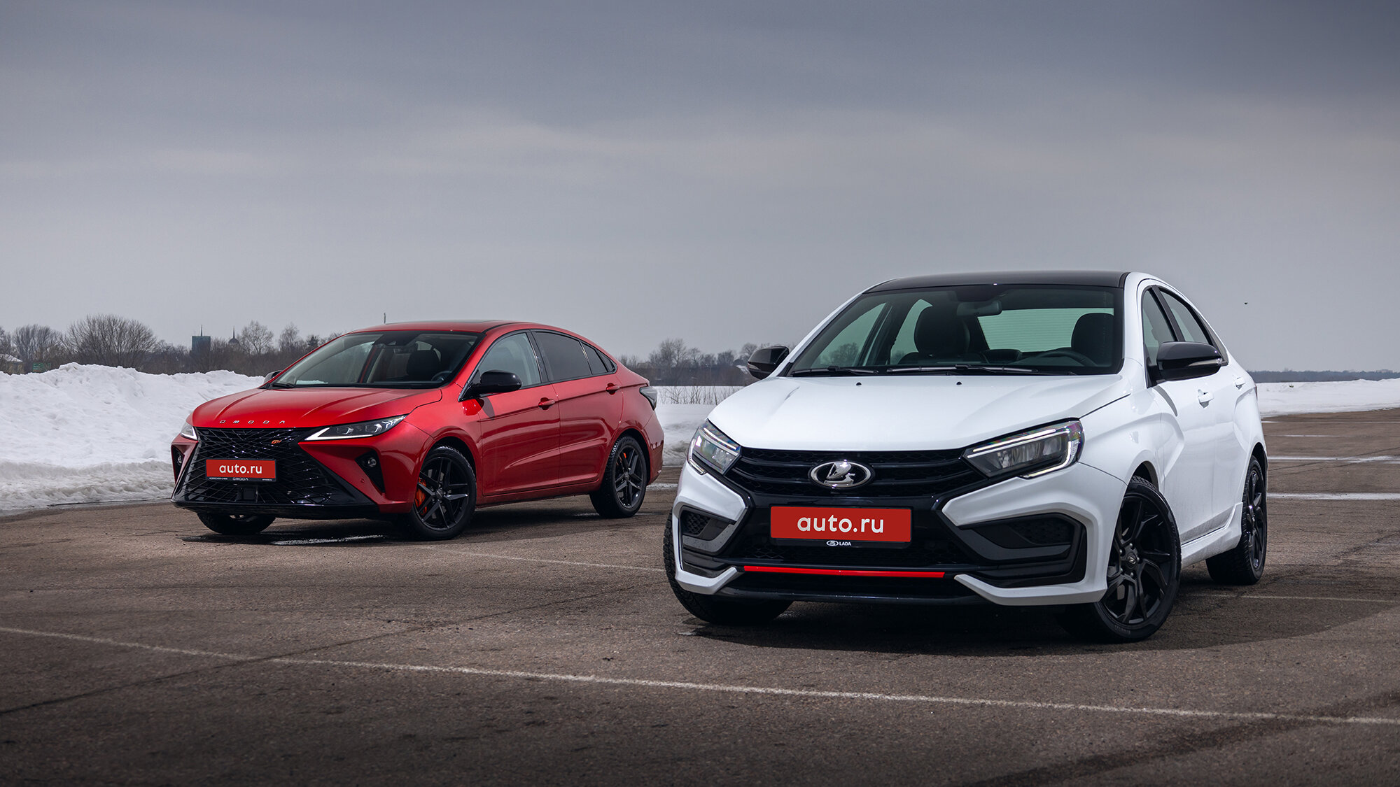 Подогретые: Lada Vesta Sportline против Omoda S5 GT
