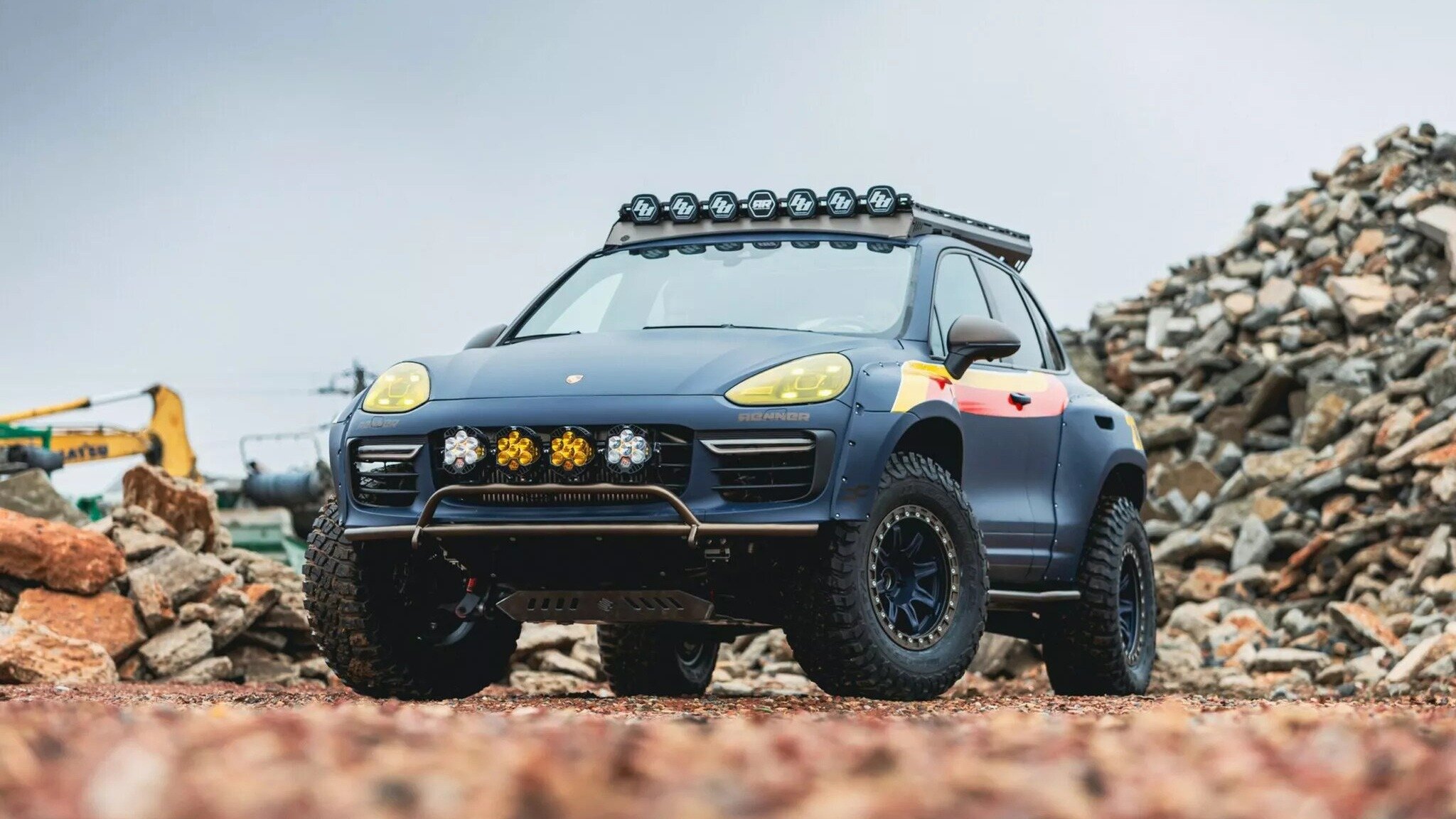 Porsche Cayenne подготовили к серьёзному бездорожью