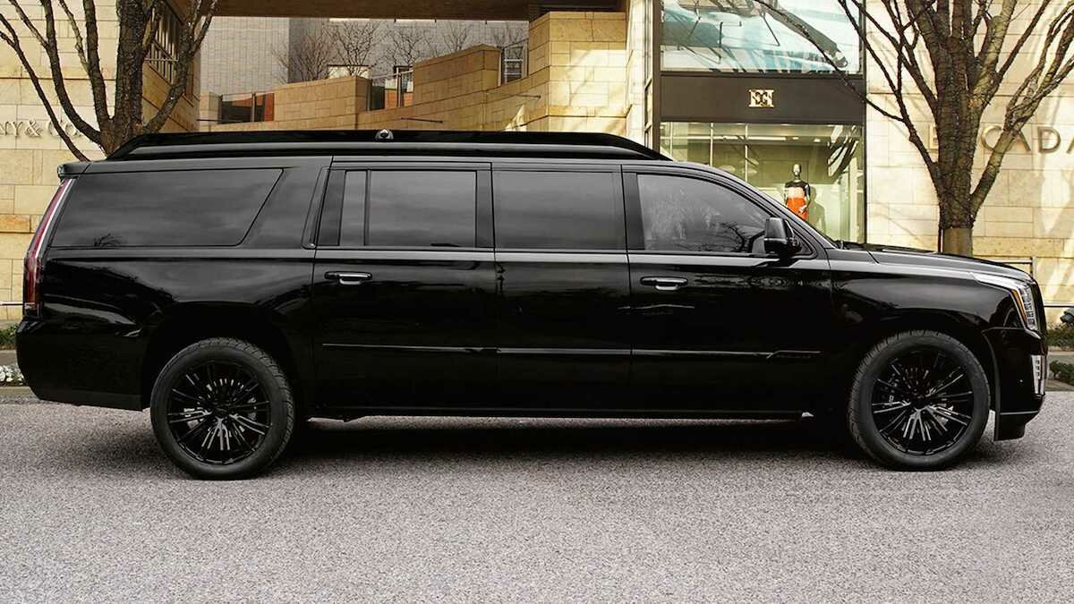 Калифорнийские тюнеры удлинили длинный Cadillac Escalade ещё на метр