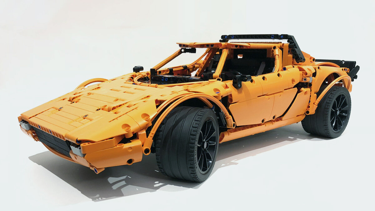 Фанат Lego собрал Lancia Stratos из деталей от Porsche 911 GT3 RS. Получилось один в один