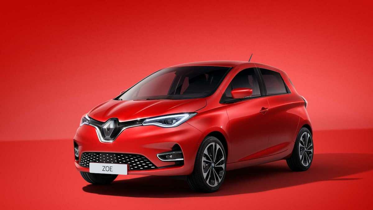 Новый Renault Zoe: больше запас хода, мощный рекуператор и другой салон