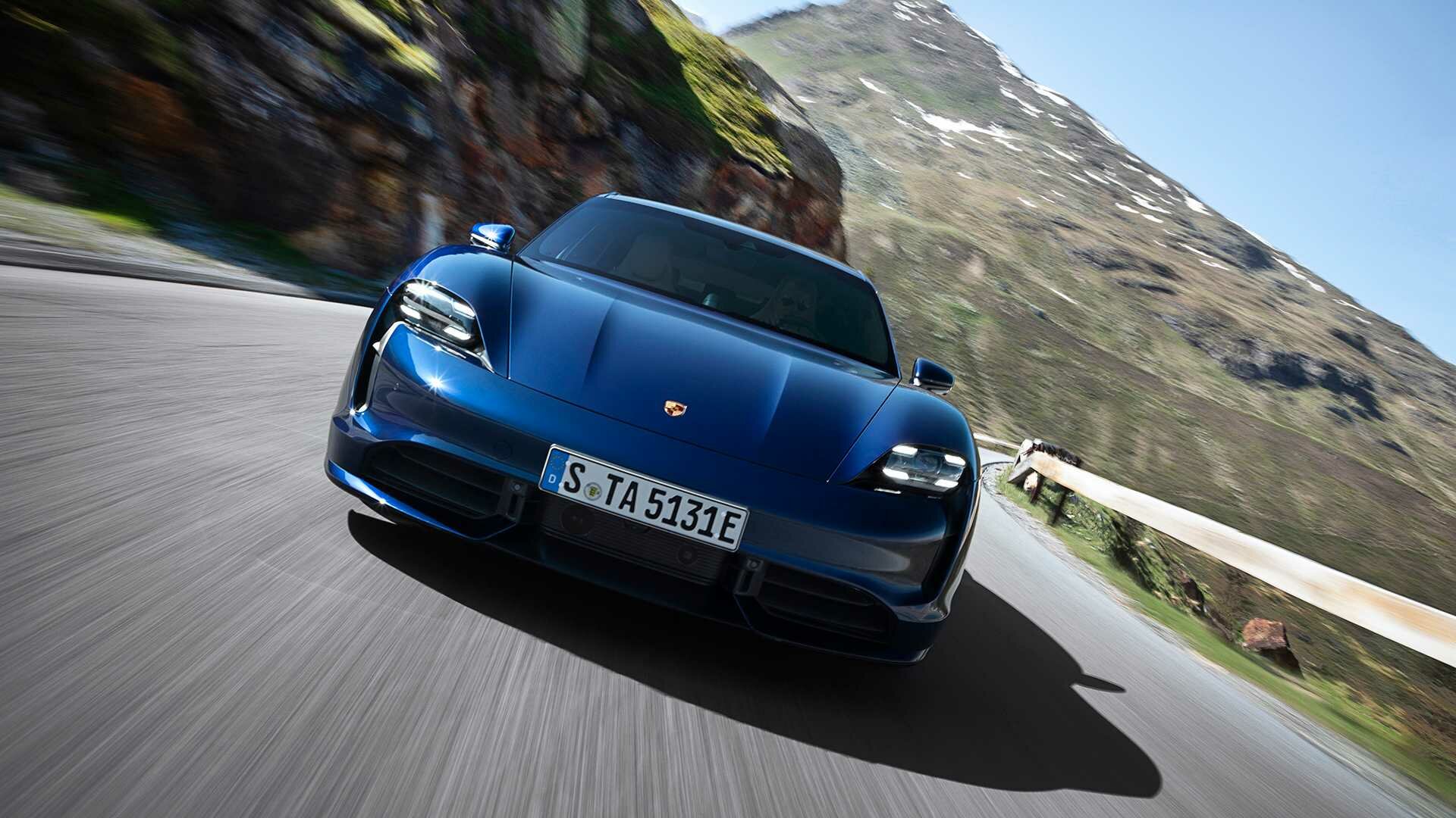 Электрокар Porsche Taycan представлен официально: 8 главных фактов