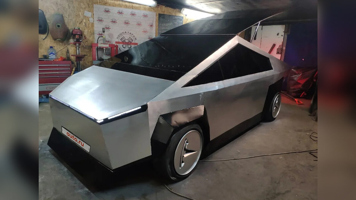 На Авто.ру выставили на продажу русский Tesla Cybertruck