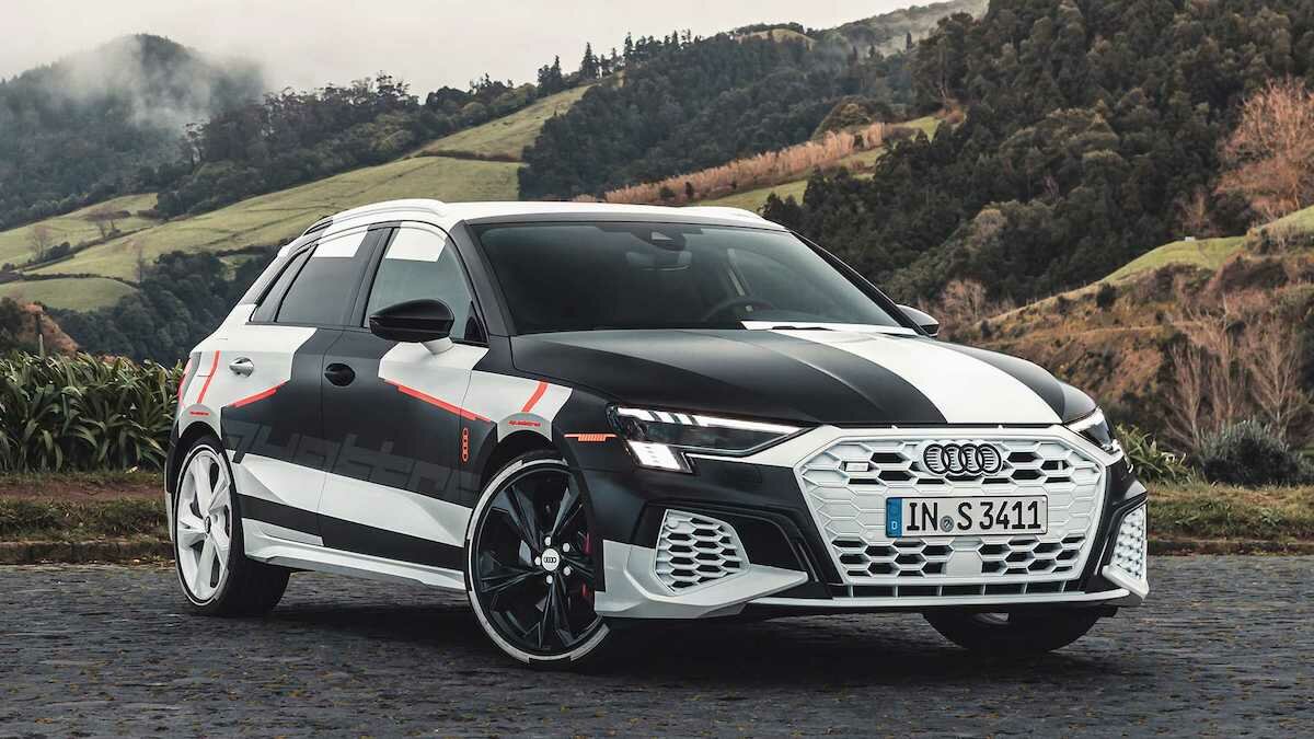 Компания Audi официально показала новый S3, но в камуфляже