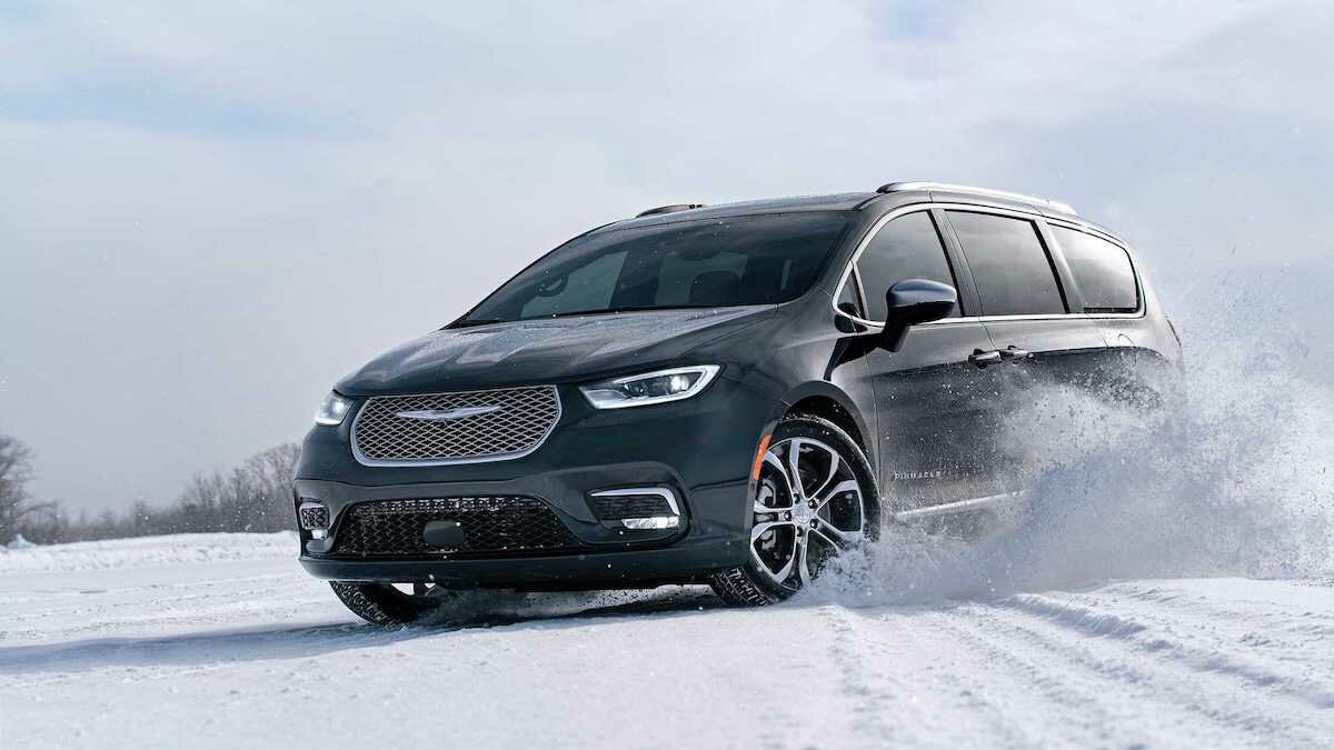 Минивэн Chrysler Pacifica получил полный привод