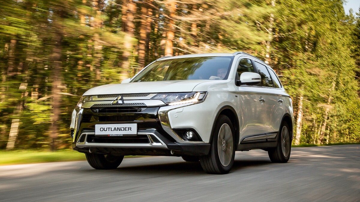 Российский Mitsubishi Outlander стал комфортнее, но не подорожал